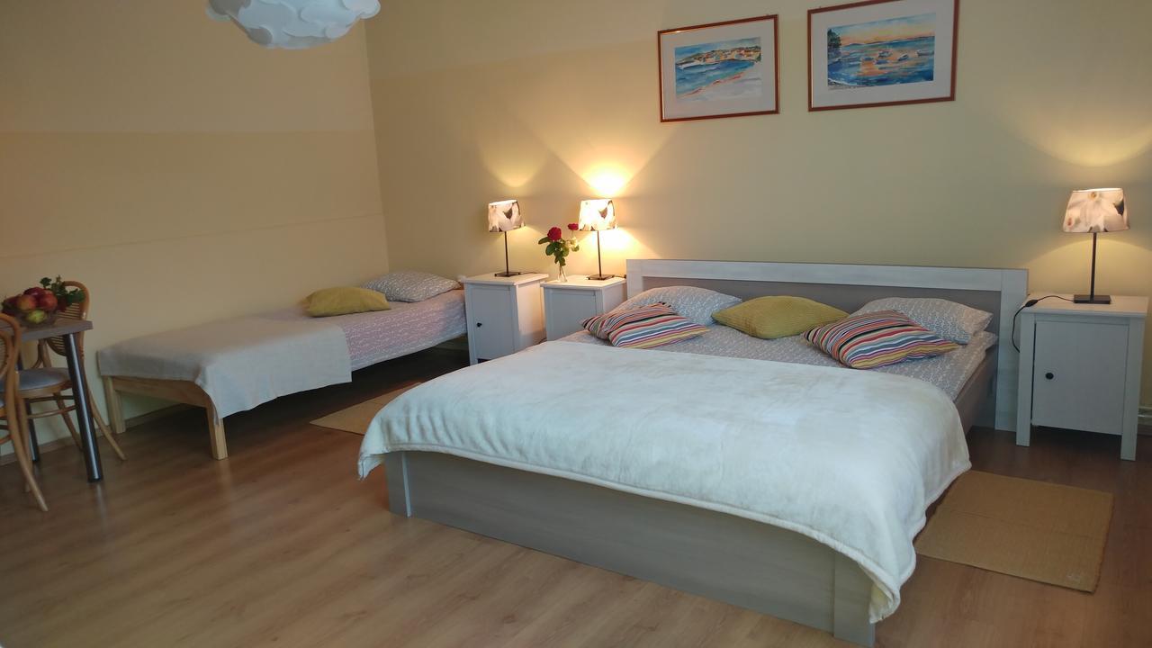 Apartment Cecilia โคปริฟนิซา ภายนอก รูปภาพ